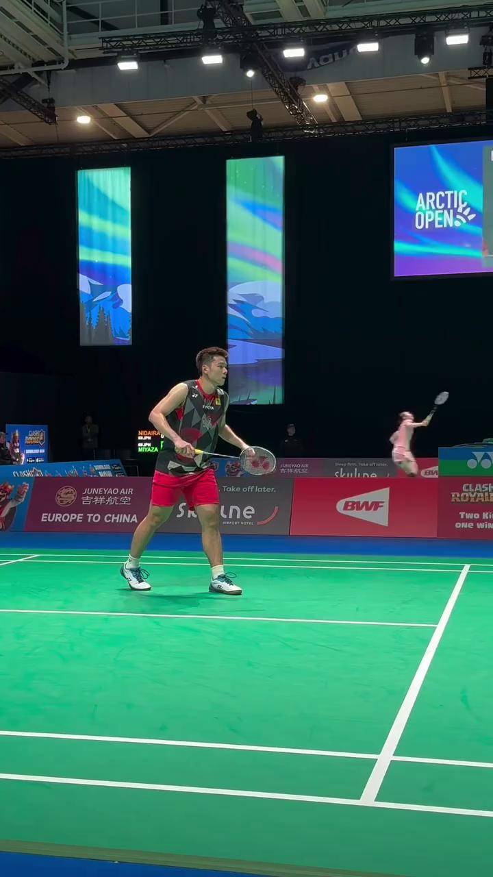 具侵略性的 具侵略性的