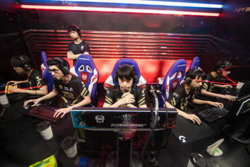 填充具体数 填充具体数